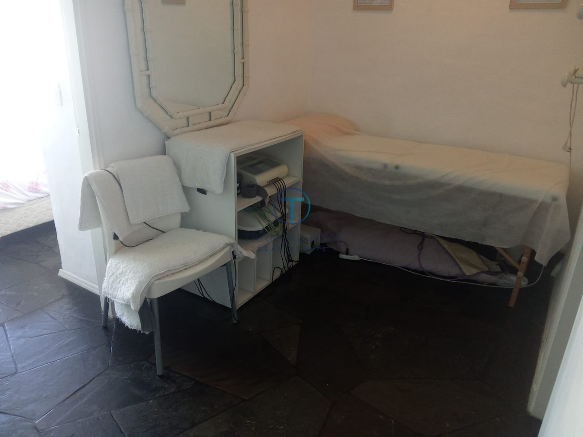Apartamento ID.911/APARTAMENTO-EN-EL-CORAZÓN-DE-LA-PENINSULA - Venta - Apartameto 1 y medio dorm Península , Punta del Este