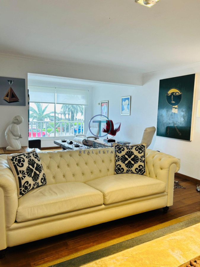 Apartamento ID.1587/Venta--Impecable-Apartamento-4-dormitorios-4-baños - Apartamento en Venta - Punta del Este