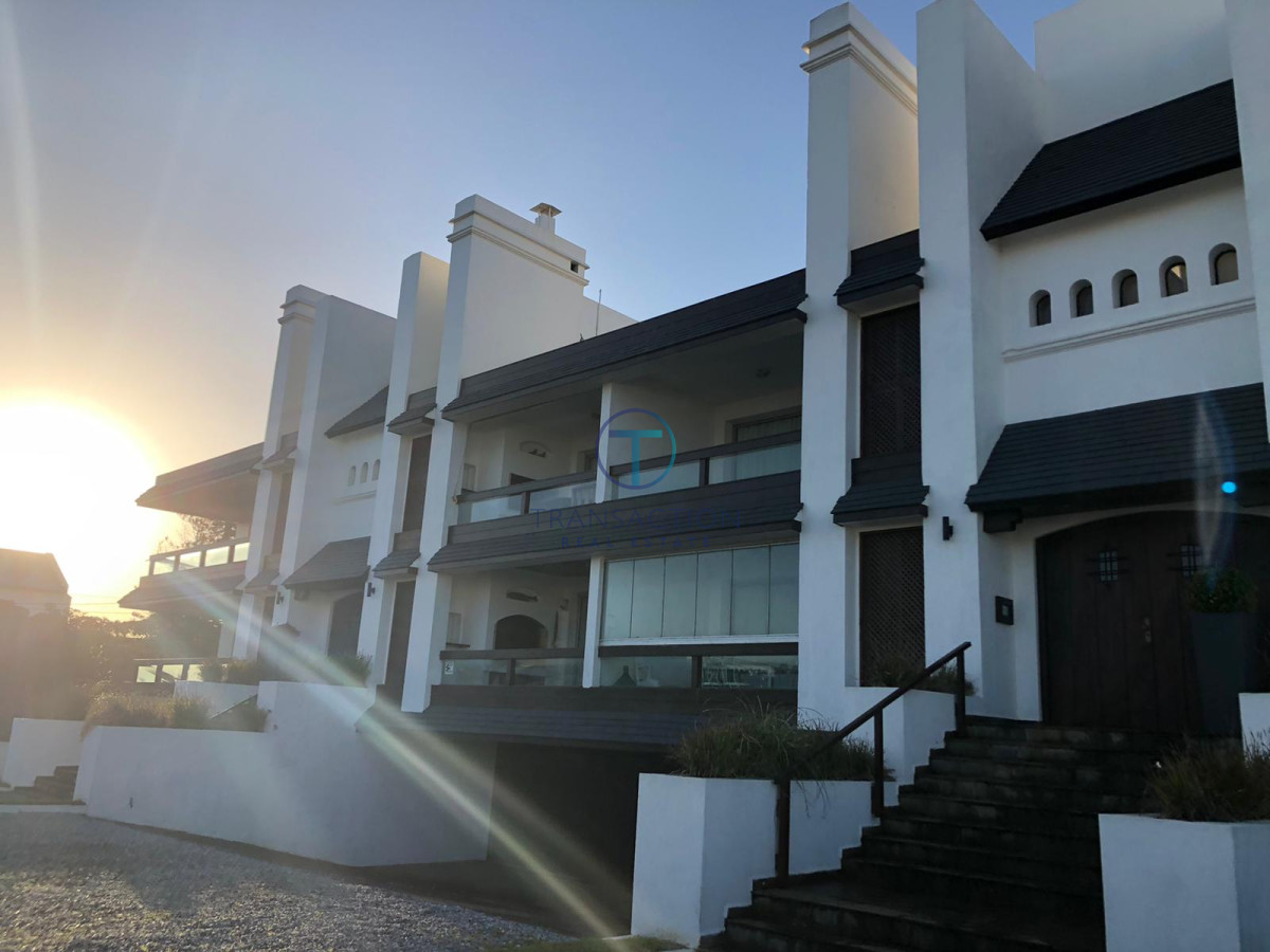 Apartamento ID.336 - Venta - Apartamento 3 dormitorio- La Barra 