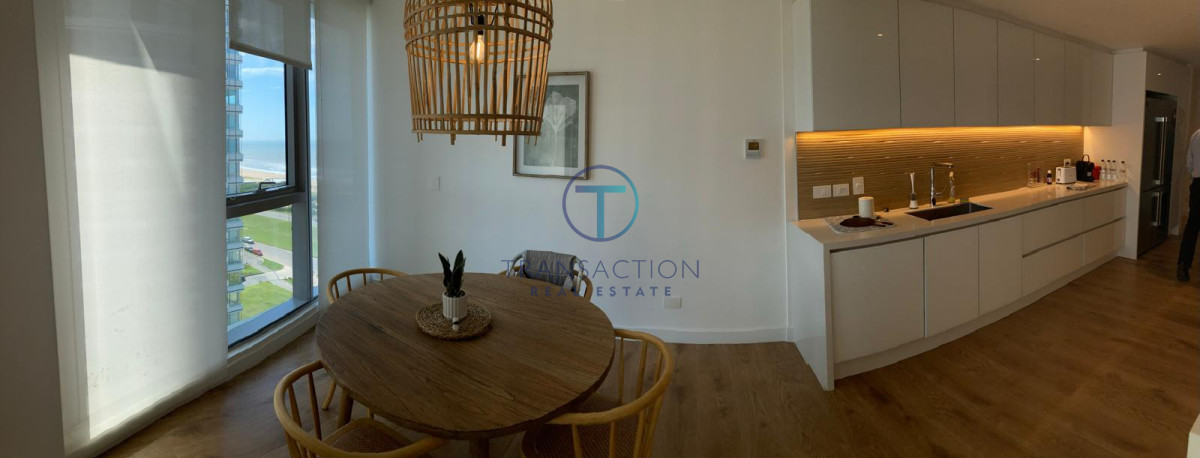 Apartamento ID.940/Apartamentos-en-Venta--Transaction-Real-Estate - Venta - Apartamento TRUMP TOWER - 3 DORM 3 BA + SERVICIO 