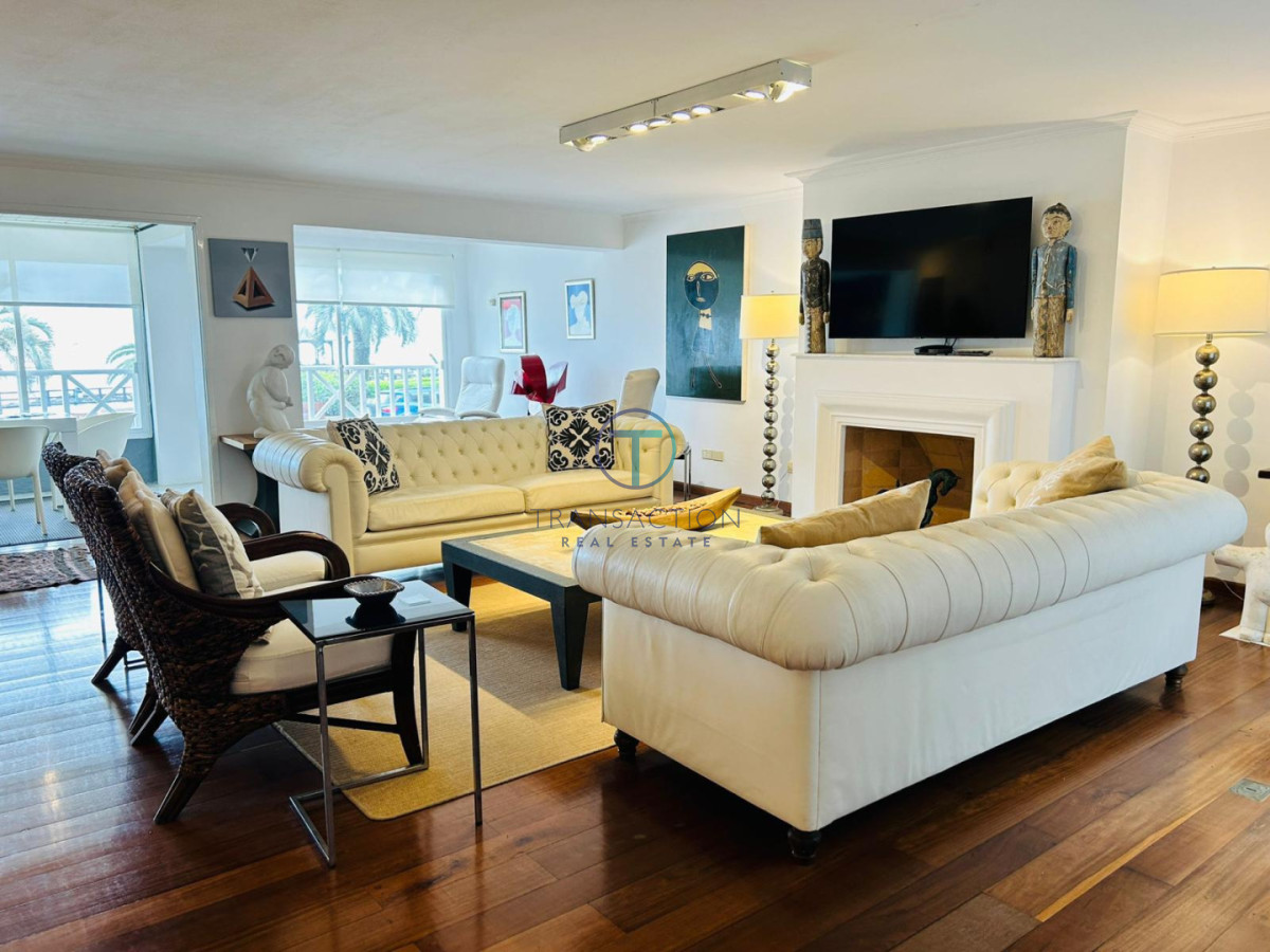 Apartamento ID.1587/Venta--Impecable-Apartamento-4-dormitorios-4-baños - Apartamento en Venta - Punta del Este