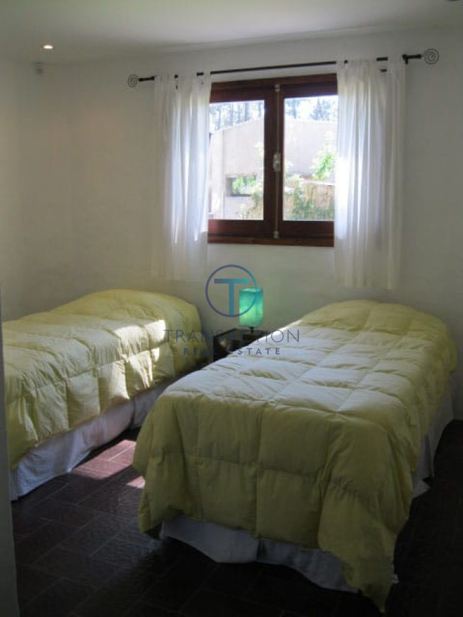 Casa ID.783/Casa-en-Jardines-de-Córdoba - casa en alquiler