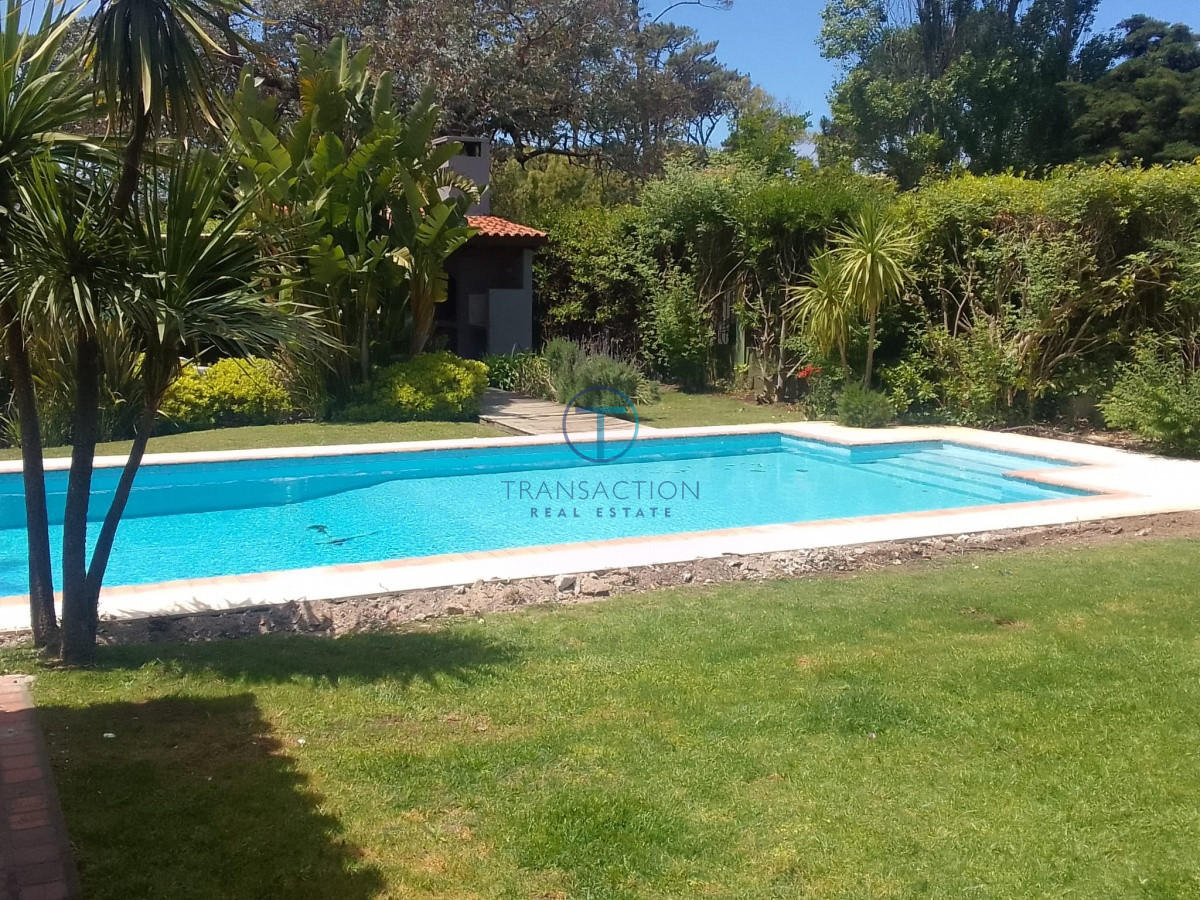 Casa ID.48/Alquieler-de-temporda-en-San-Rafael - Venta - Casa El Patio - San Rafael - Punta del Este