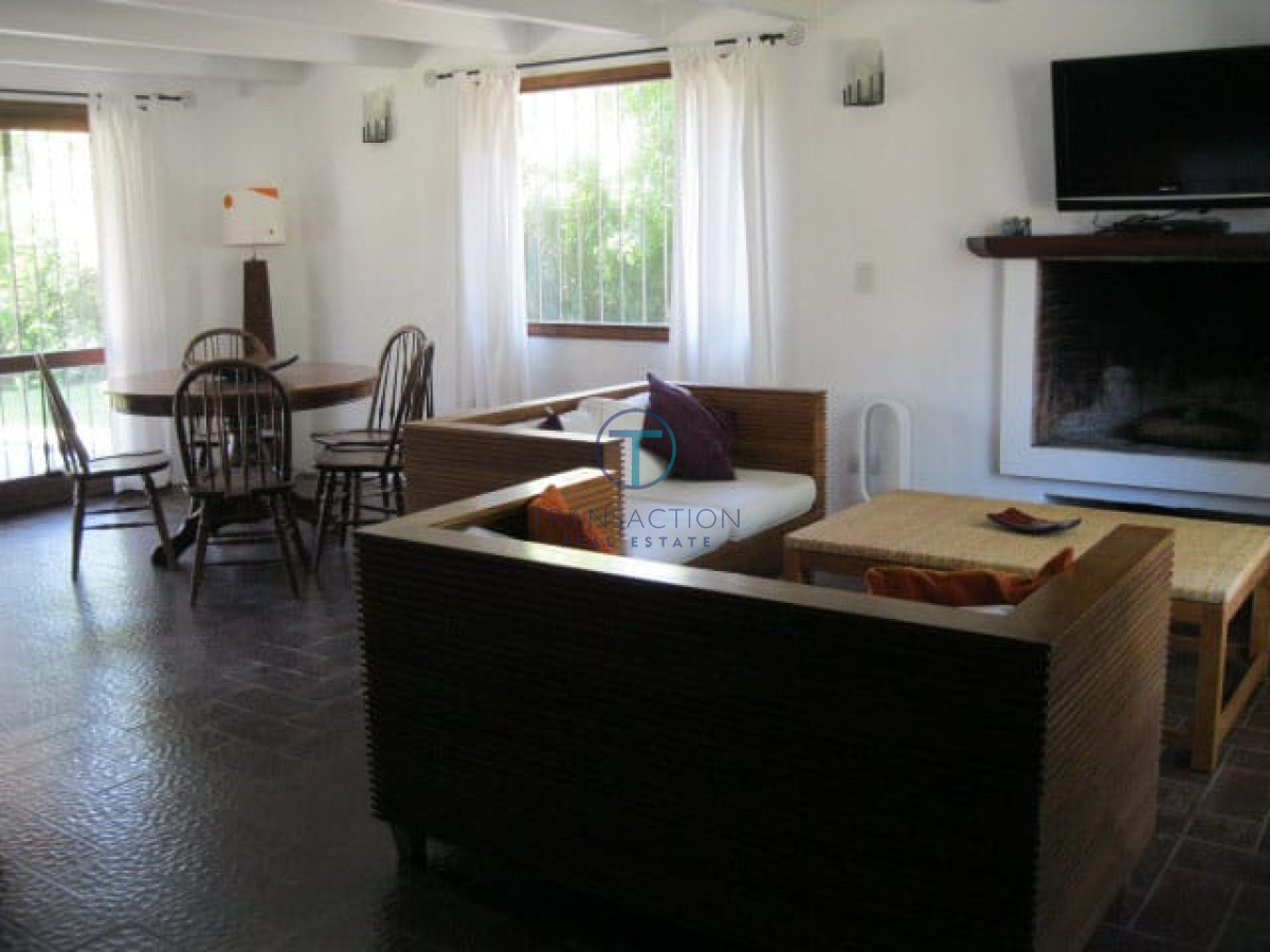 Casa ID.783/Casa-en-Jardines-de-Córdoba - casa en alquiler