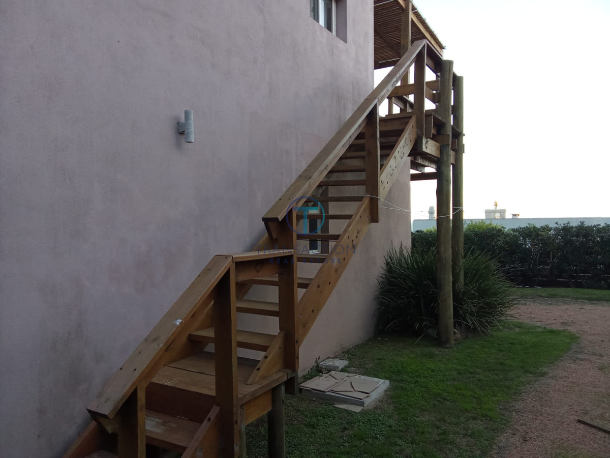 Casa ID.483/Venta-,-3-dormitorios-Marly--Punta-del-este - Venta - Casa en El Chorro - Manantiales