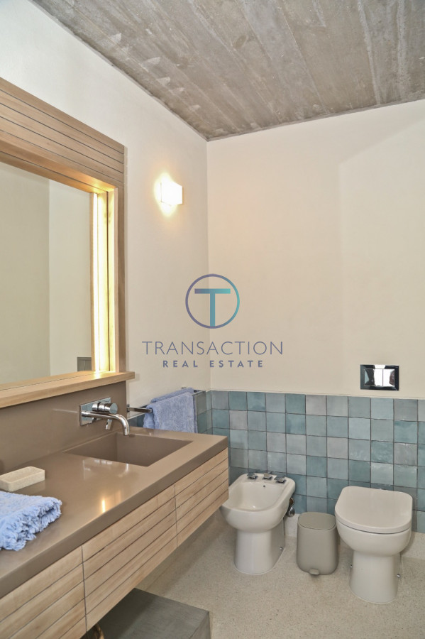 Casa ID.843/Gran-casa-a-la-venta-,Punta-del-Este,-parada-de-la-playa-mansa - Casa en Pinar del Faro