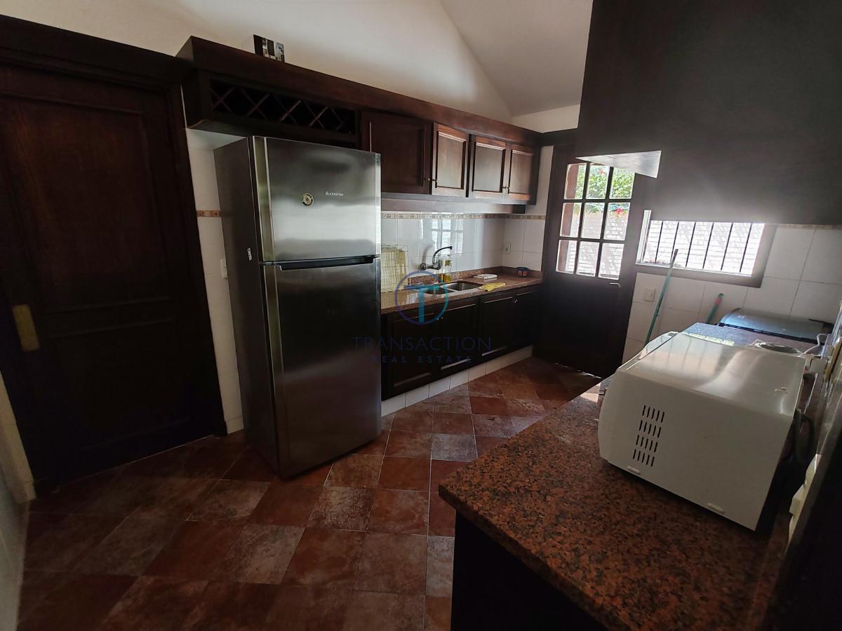Casa ID.1352/Casa-en-El-Chorro-,-ALQUILER-y-VENTA - Casa en Punta del Este, Shopping