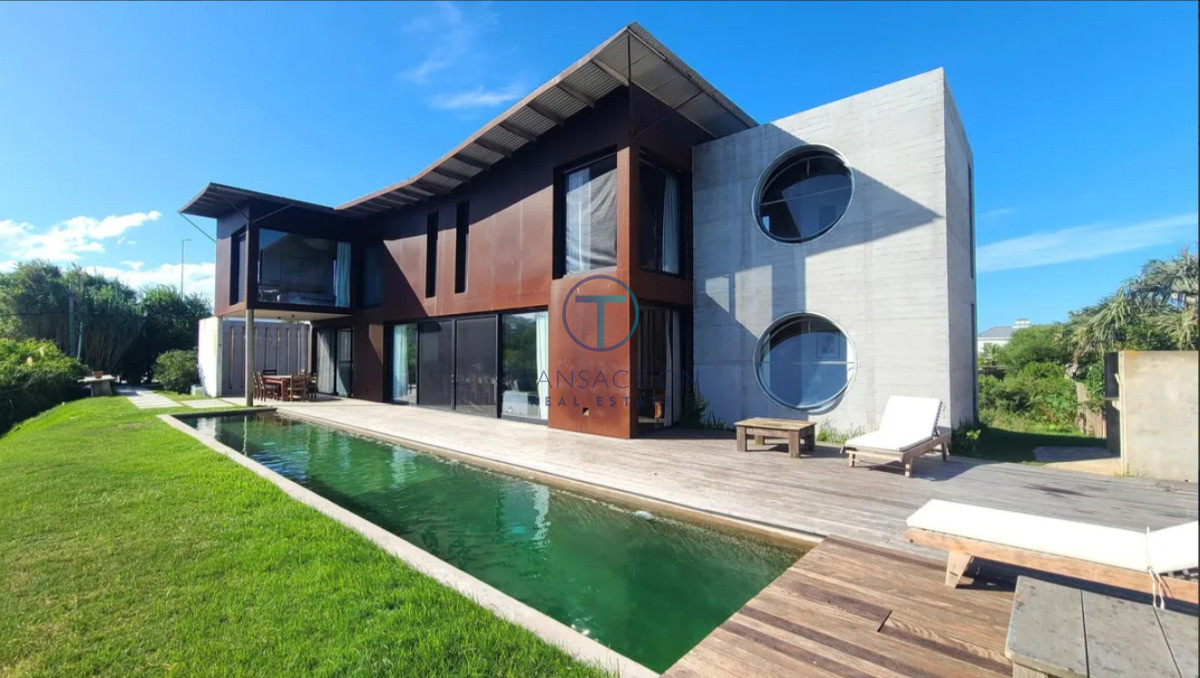 Casa ID.376/Chacra-de-3-Hectáreas-a-La-Venta-en-La-Barra,-Punta-del-Este- - Casa en Manantiales, Punta Piedras