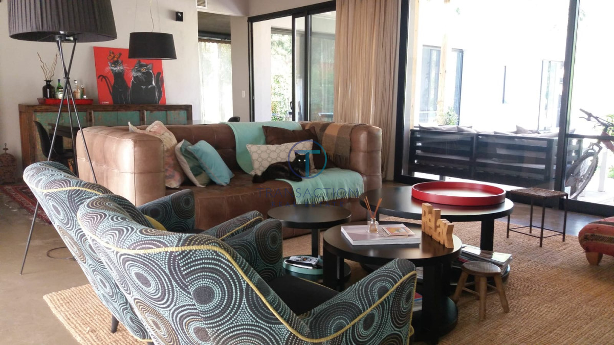 Casa ID.994/-Venta--Casa-en-Pueblo-Mio--Manantiales - Casa en Punta del Este, Lugano