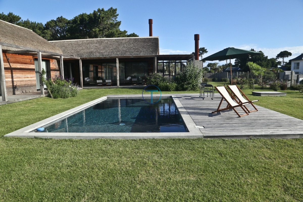 Casa ID.843/Gran-casa-a-la-venta-,Punta-del-Este,-parada-de-la-playa-mansa - Casa en Pinar del Faro