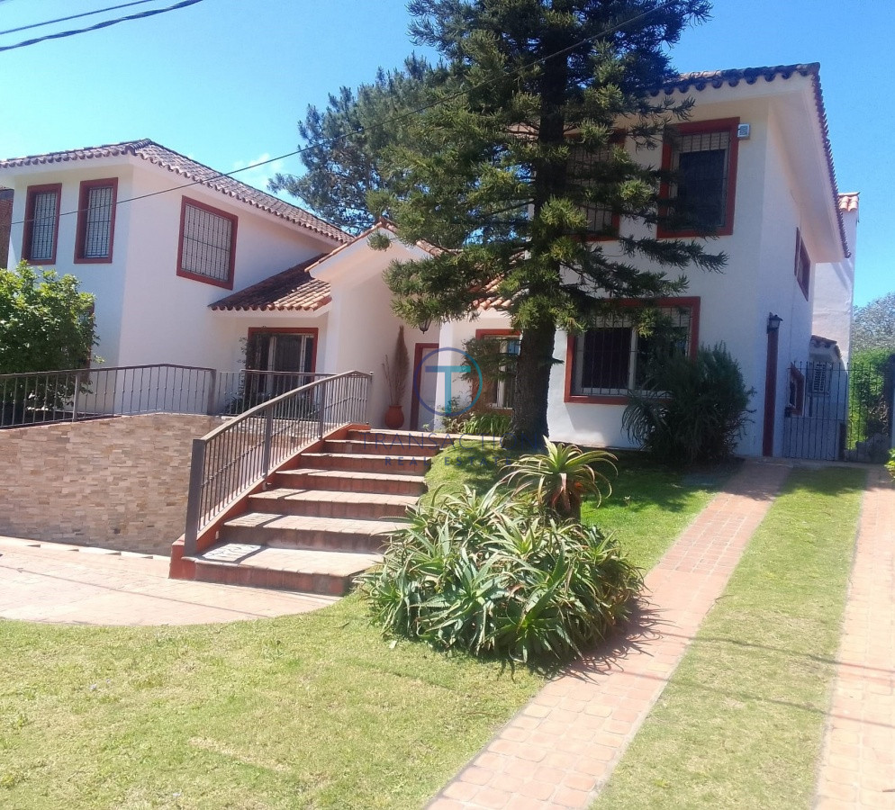 Casa ID.48/Alquieler-de-temporda-en-San-Rafael - Venta - Casa El Patio - San Rafael - Punta del Este