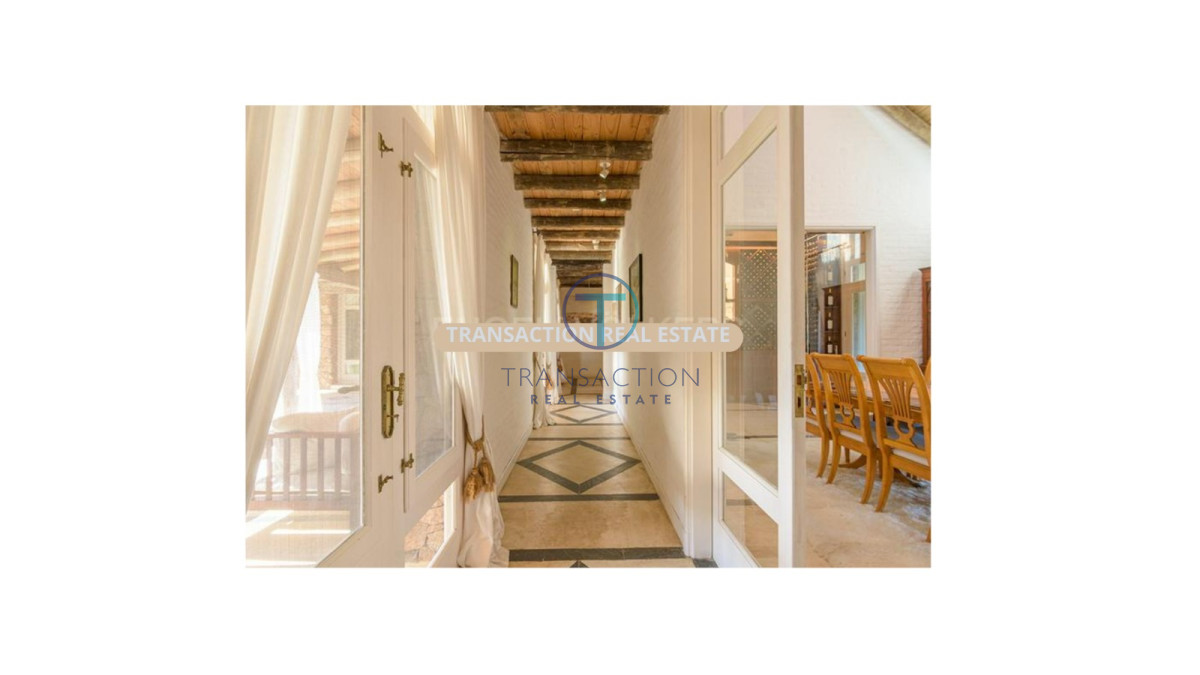 Casa ID.896/Casas-en-Venta--Transaction-Real-Estate - Espectacular Chacra con Viñedo