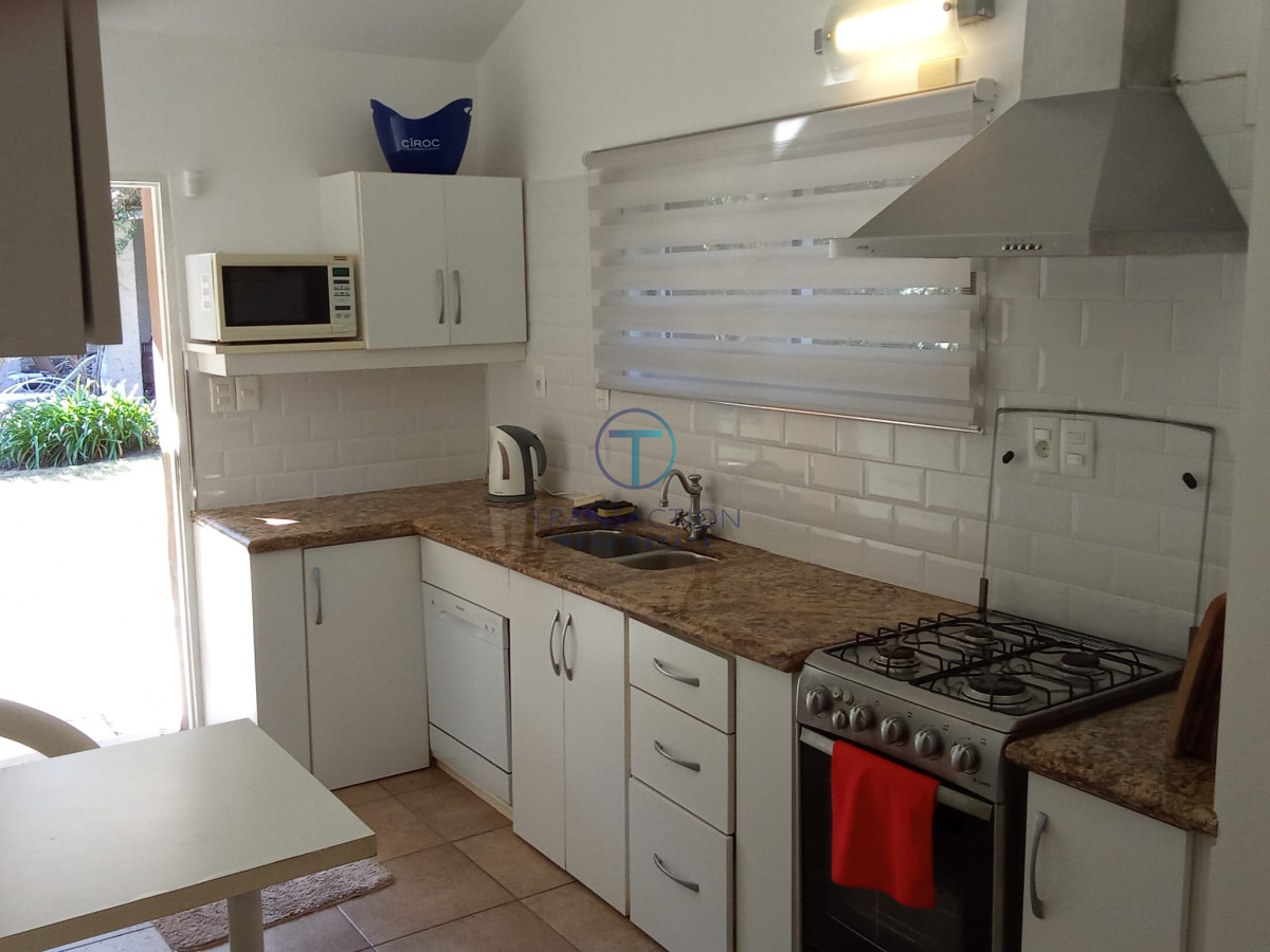 Casa ID.412/Venta-casa-en-la-Barra,-Punta-del-este - Casa en Punta del Este, San Rafael
