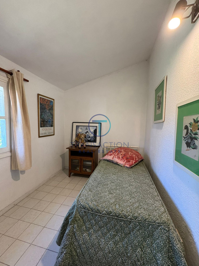 Casa ID.1556 - Vendo Casa en zona colegios