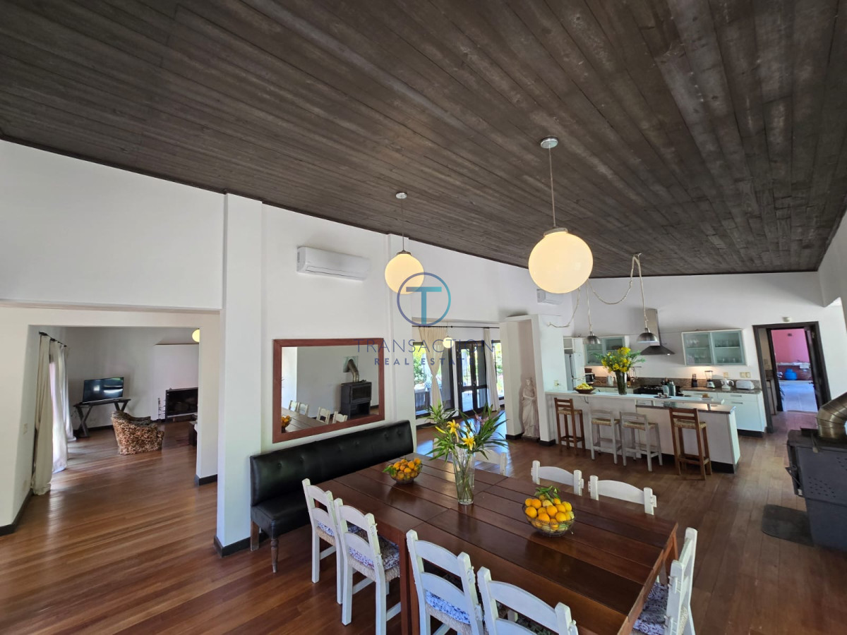 Casa ID.1143/Casa-a-la-Venta-En-San-Rafael,-Punta-del-Este - Chacra de 3 Hectáreas a La Venta en La Barra, Punta del Este 