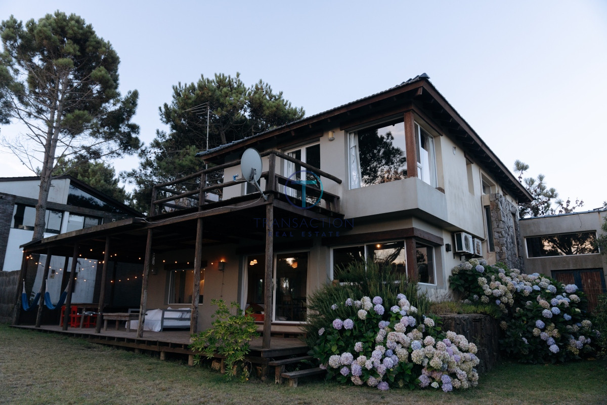 Casa ID.1054/  - Venta - Casa Celear - Arenas de Jose Ignacio 
