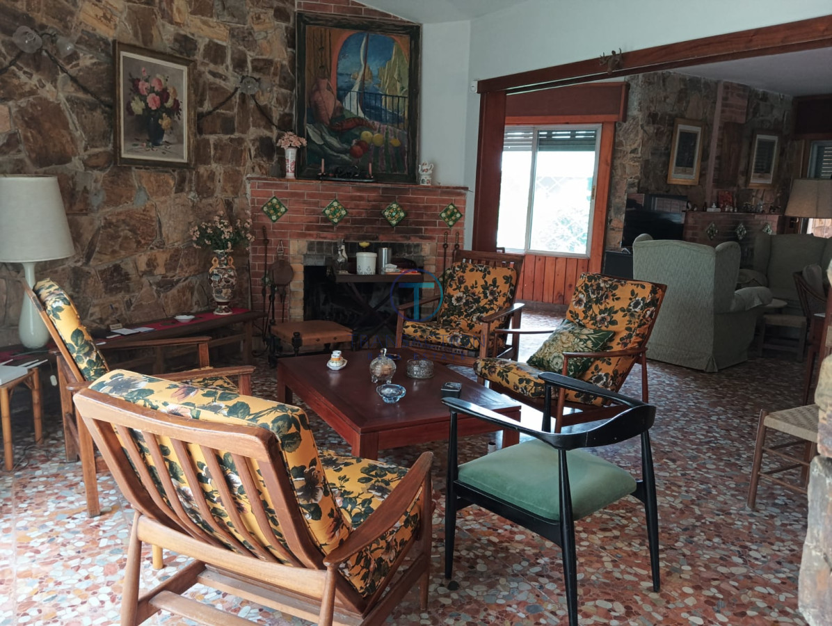 Casa ID.1485/Alquiler-temporario,-casa-4-dormitorios - Casa en Punta del Este, 