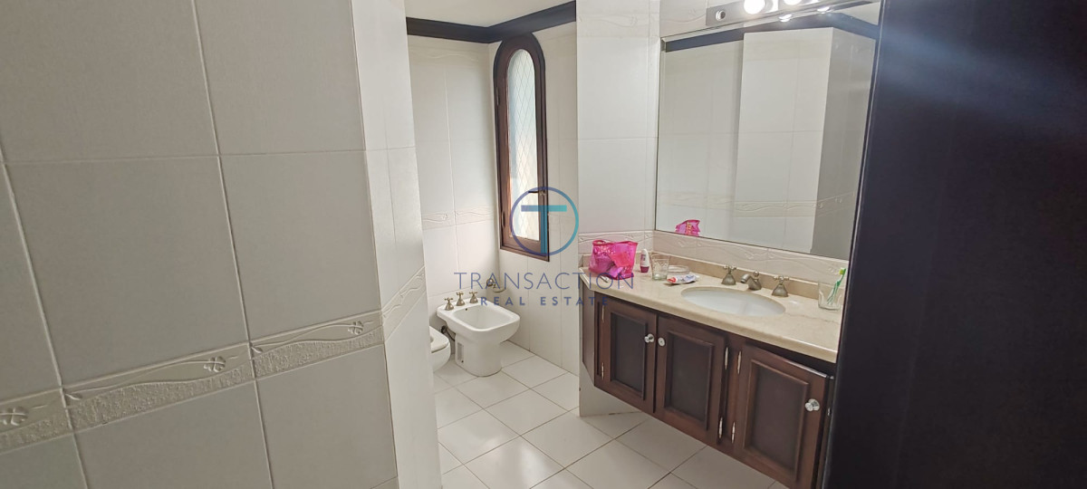 Casa ID.1389/Chacra-de-3-Hectáreas-a-La-Venta-en-La-Barra,-Punta-del-Este- - Gran casa a la venta ,Punta del Este, parada de la playa mansa