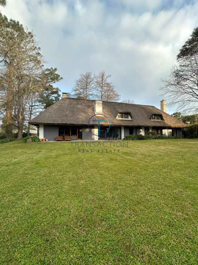 Casa ID.1328/Casa-a-estrenar--Pinar-del-Faro- - Casa a la Venta  En San Rafael, Punta del Este