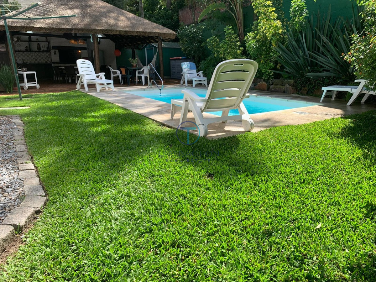 Casa ID.1129/  - VENTA - CASA EN LA MANSA 