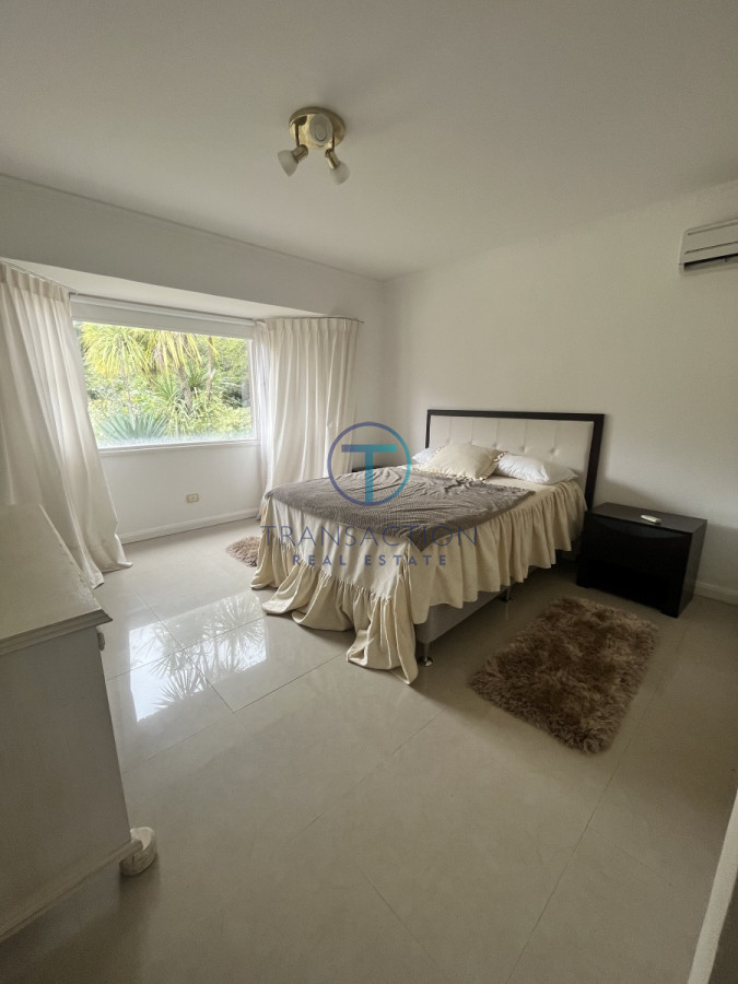 Casa ID.574/  - Venta casa en Beverly Hills, Punta del este