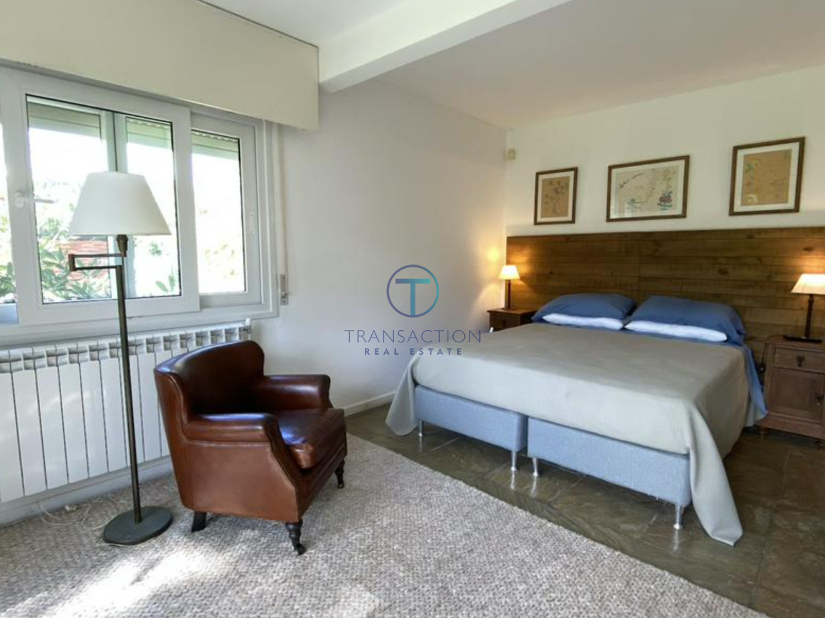 Casa ID.1440/Venta-3-dormitorios,,Casa-Pueblo-Mio-,-Manantiales - Casa de dos Plantas a la Venta en Rincón del Indio, Punta del Este