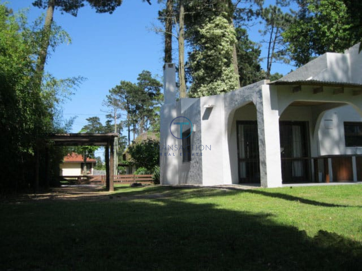 Casa ID.783/Casa-en-Jardines-de-Córdoba - casa en alquiler