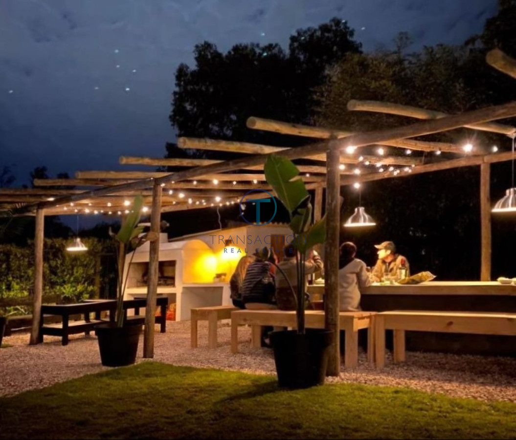 Casa ID.1703/Casa-A-La-Venta-A-Estrenar-En-El-Chorro,-Punta-del-Este - Casa Blanca