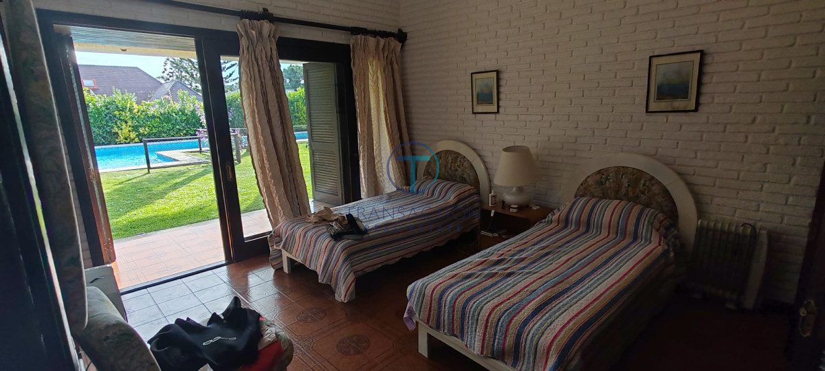 Casa ID.1389/Chacra-de-3-Hectáreas-a-La-Venta-en-La-Barra,-Punta-del-Este- - Gran casa a la venta ,Punta del Este, parada de la playa mansa