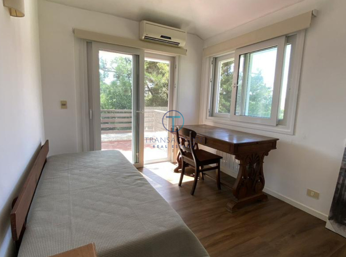Casa ID.1440/Venta-3-dormitorios,,Casa-Pueblo-Mio-,-Manantiales - Casa de dos Plantas a la Venta en Rincón del Indio, Punta del Este