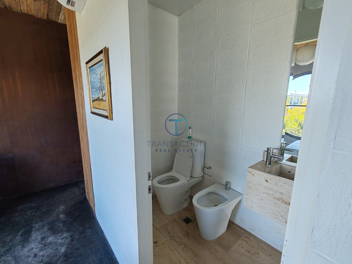 Casa ID.376/CASA-EN-VENTA-Y-ALQUILER- - Casa en Manantiales, Punta Piedras