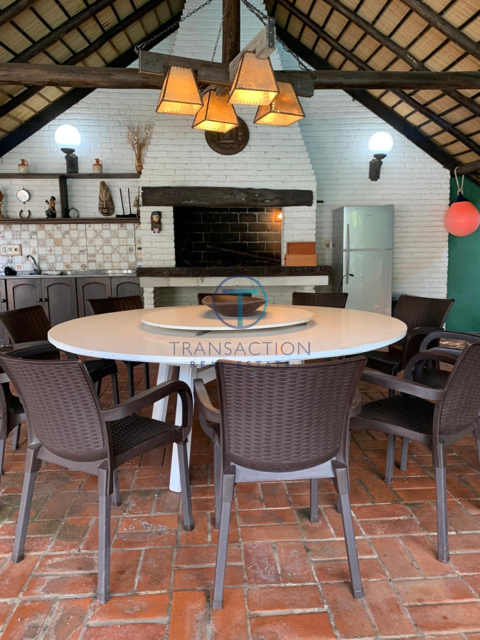 Casa ID.1129/  - VENTA - CASA EN LA MANSA 