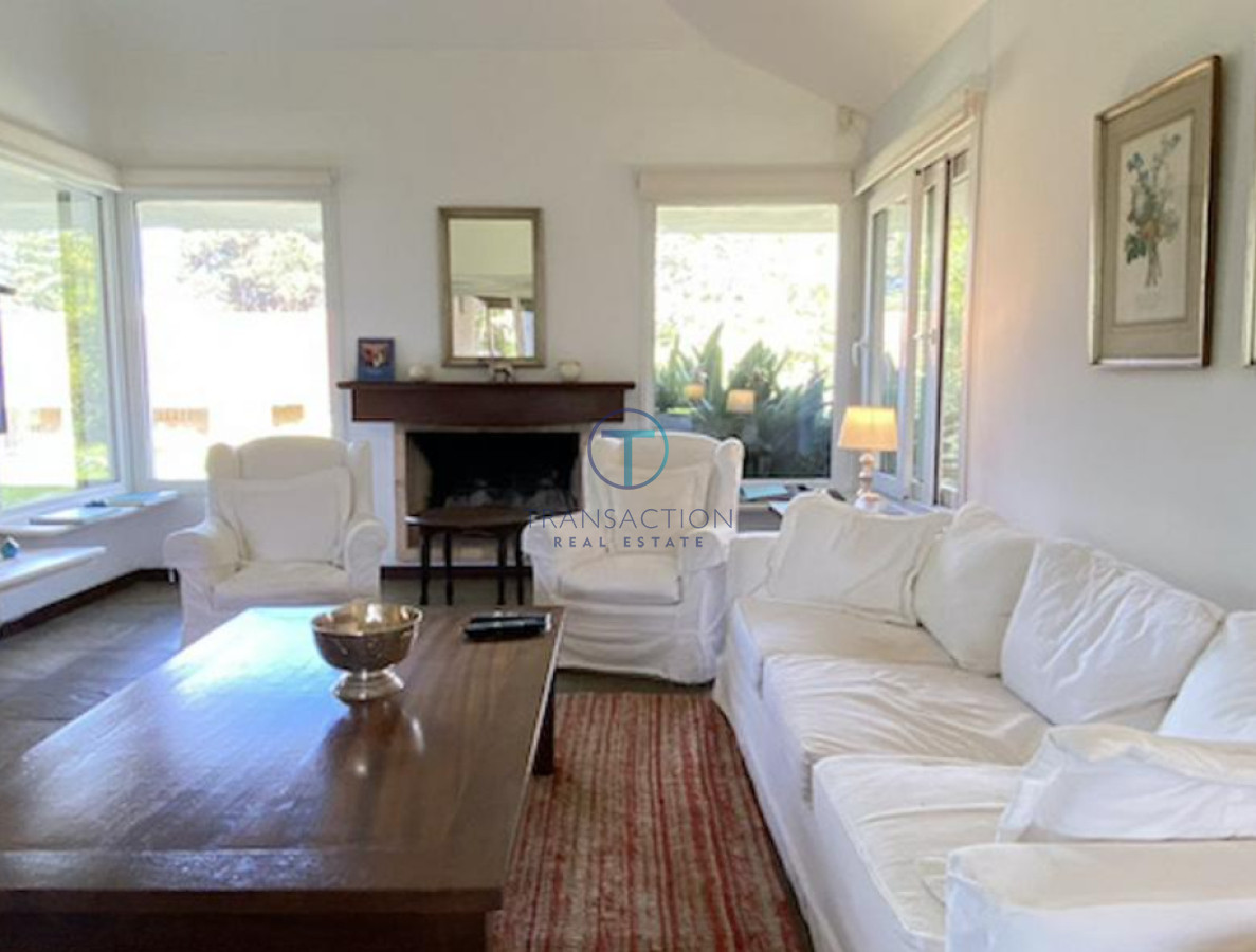 Casa ID.1440/Venta-3-dormitorios,,Casa-Pueblo-Mio-,-Manantiales - Casa de dos Plantas a la Venta en Rincón del Indio, Punta del Este