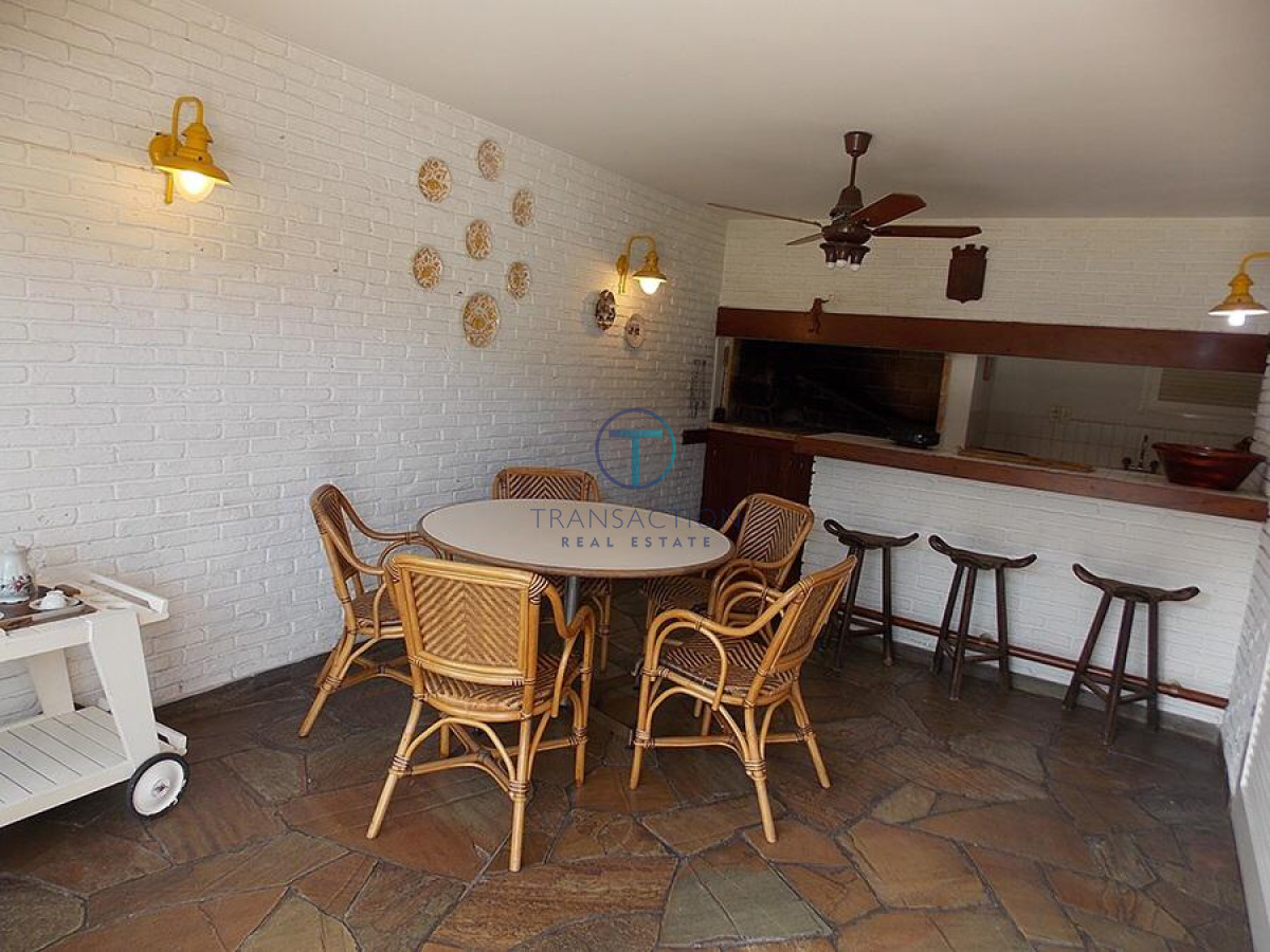 Casa ID.695/Casa-moderna-con-vista-al-mar--2-dorm- - Casa venta y alquiler, MANSA , PUNTA DEL ESTE