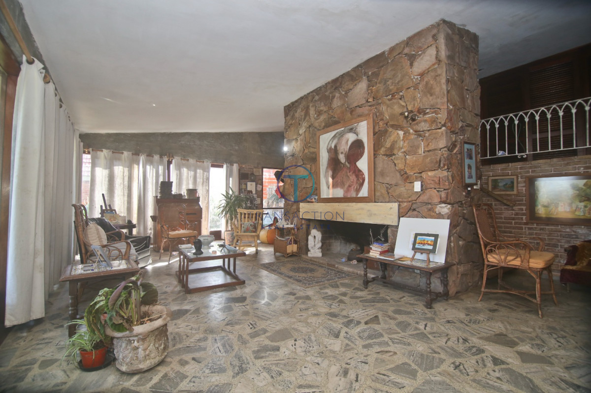 Casa ID.800/Casa-A-La-Venta-A-Estrenar-En-El-Chorro,-Punta-del-Este - Venta - Casa de 3 dormitorios - Playa Mansa