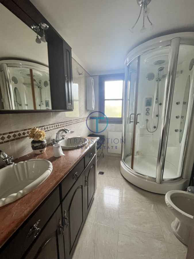 Casa ID.574/  - Venta casa en Beverly Hills, Punta del este