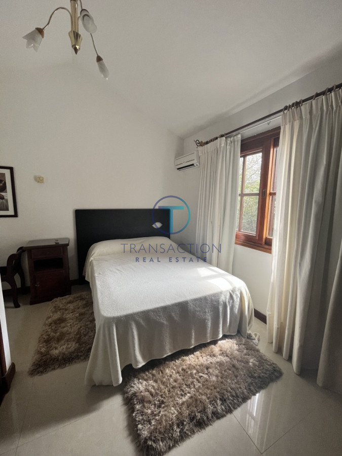 Casa ID.574/  - Venta casa en Beverly Hills, Punta del este