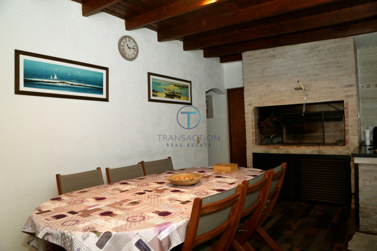 Casa ID.347/ - Venta -Casa en Pinares, Punta del este
