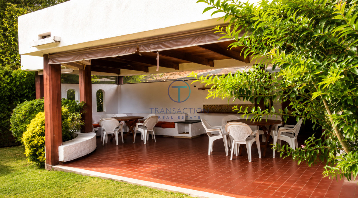 Casa ID.1691/Alquiler-temporario,-casa-4-dormitorios - Casa en San Rafael - 3 dormitorios piscina y barbacoa