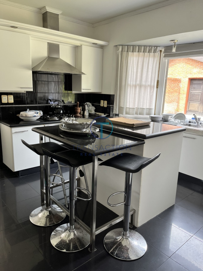 Casa ID.574/  - Venta casa en Beverly Hills, Punta del este