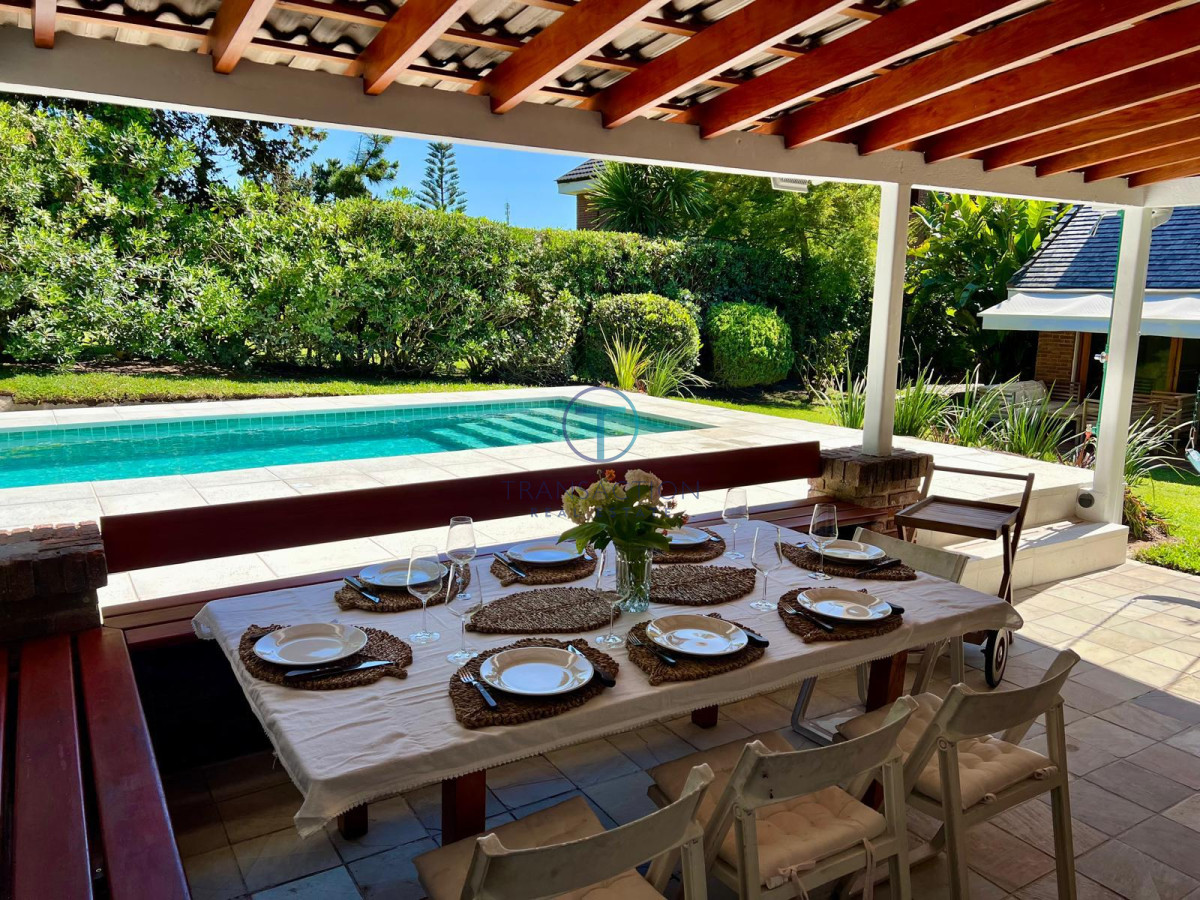 Casa ID.1484/Venta-y-alquiler,-a-metros-del-mar- - Casa en Punta del Este, San Rafael