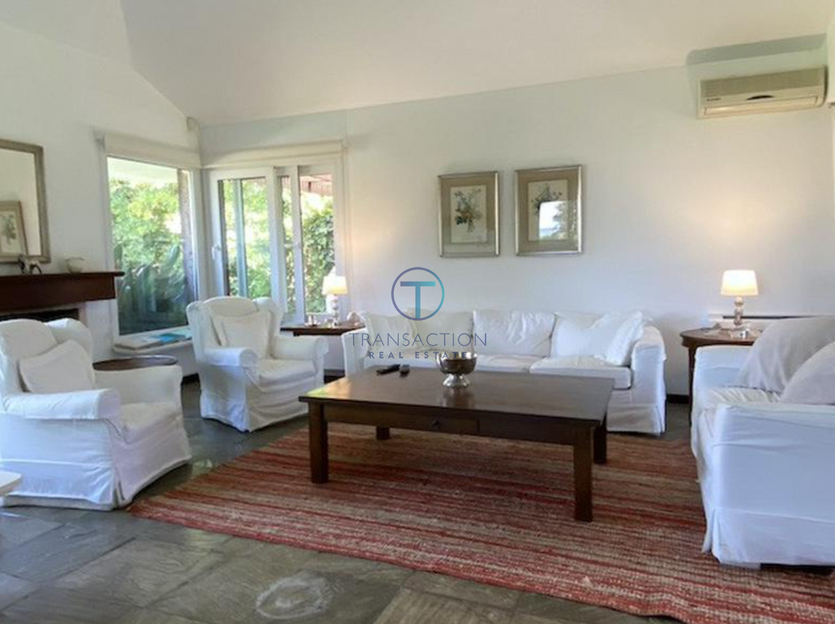 Casa ID.1440/Venta-3-dormitorios,,Casa-Pueblo-Mio-,-Manantiales - Casa de dos Plantas a la Venta en Rincón del Indio, Punta del Este