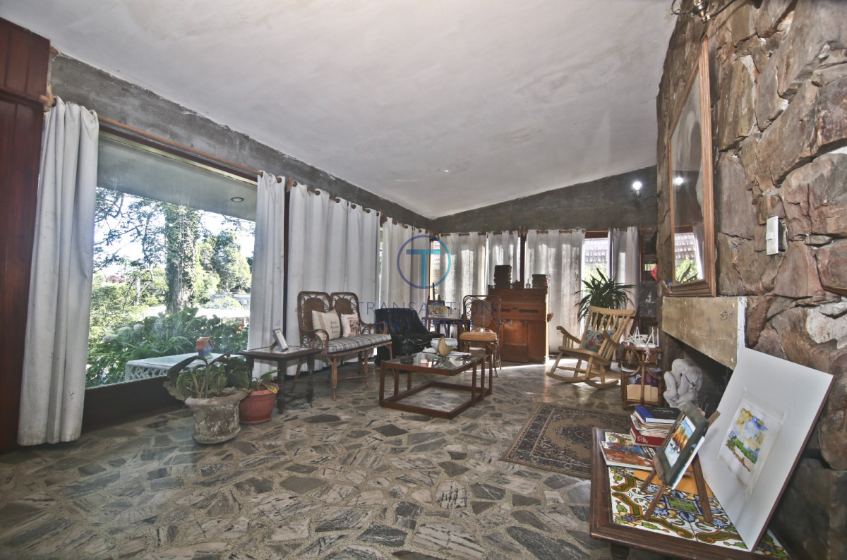 Casa ID.800/Casa-A-La-Venta-A-Estrenar-En-El-Chorro,-Punta-del-Este - Venta - Casa de 3 dormitorios - Playa Mansa