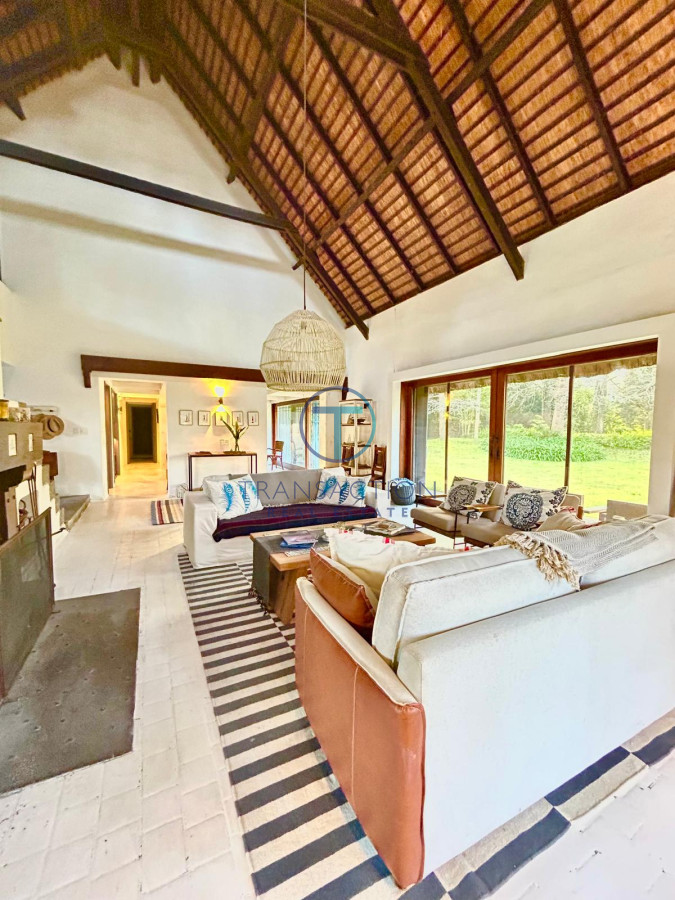 Casa ID.1328/Casa-a-estrenar--Pinar-del-Faro- - Casa a la Venta  En San Rafael, Punta del Este