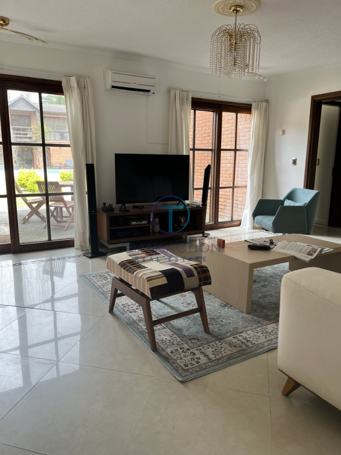 Casa ID.574/  - Venta casa en Beverly Hills, Punta del este