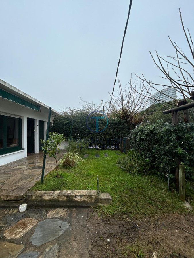 Casa ID.1702/ - Casa en alquiler anual en Parada 5 - 1 dormitorio + dependencia