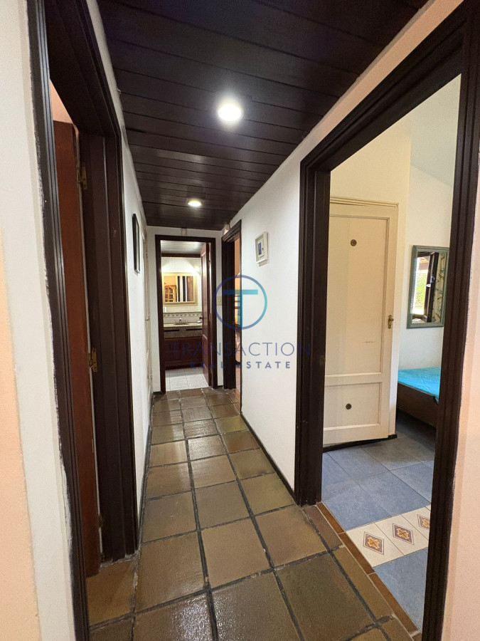 Casa ID.1556 - Vendo Casa en zona colegios