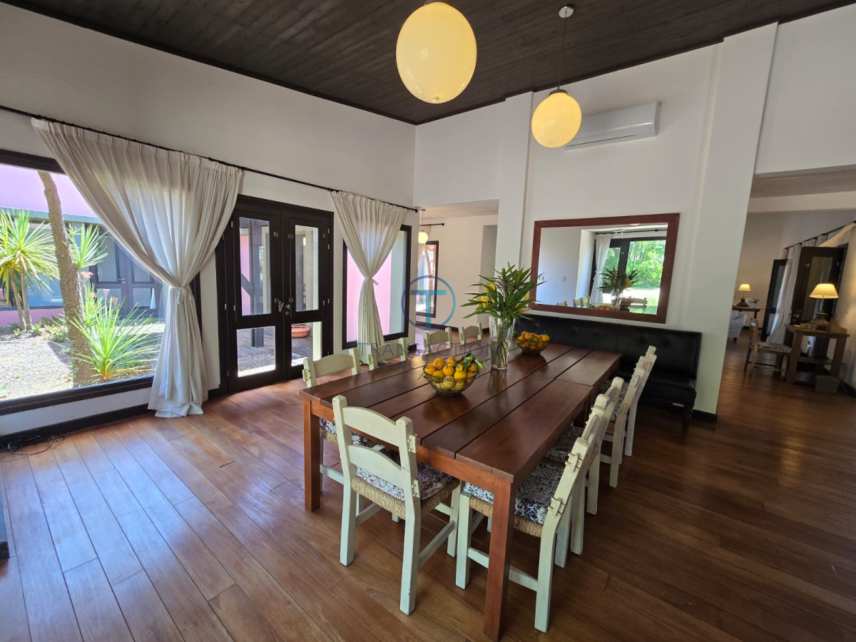 Casa ID.1143/Casa-a-la-Venta-En-San-Rafael,-Punta-del-Este - Chacra de 3 Hectáreas a La Venta en La Barra, Punta del Este 
