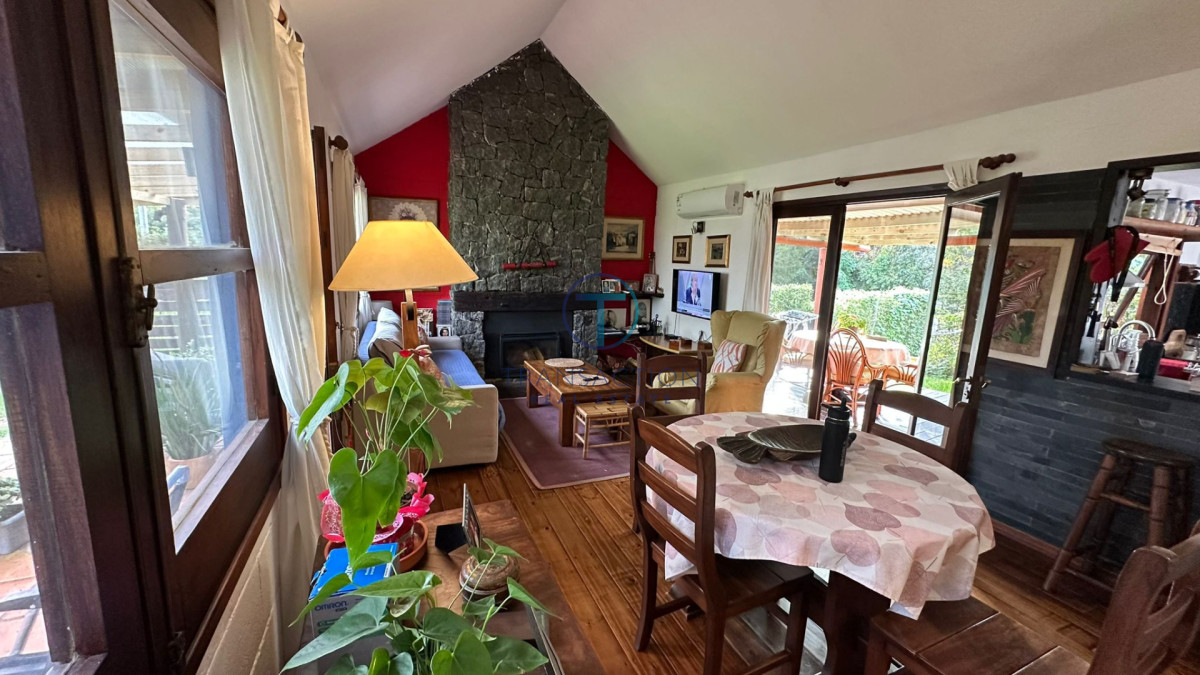 Casa ID.1638/ - Se venden Casas en el Tesoro