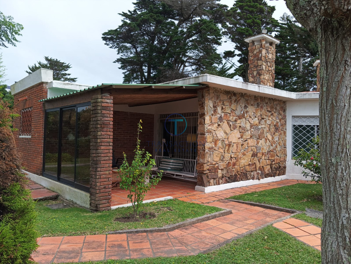 Casa ID.1485/Alquiler-temporario,-casa-4-dormitorios - Casa en Punta del Este, 
